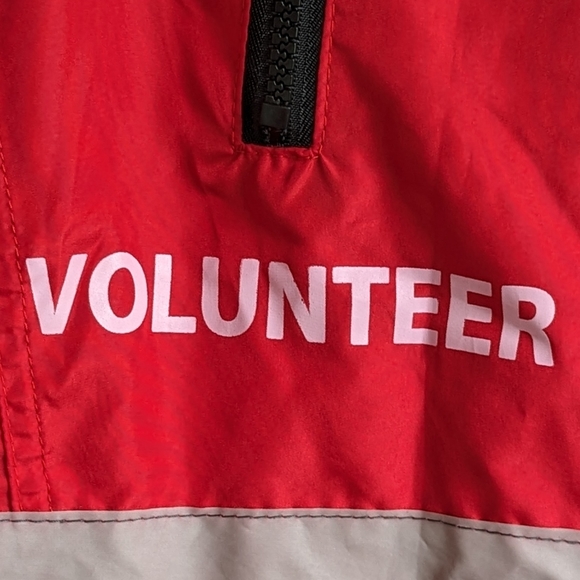 Disney parks 20 years family fun run 5K volunteer red jacket with hood, Small - Picture 5 of 6